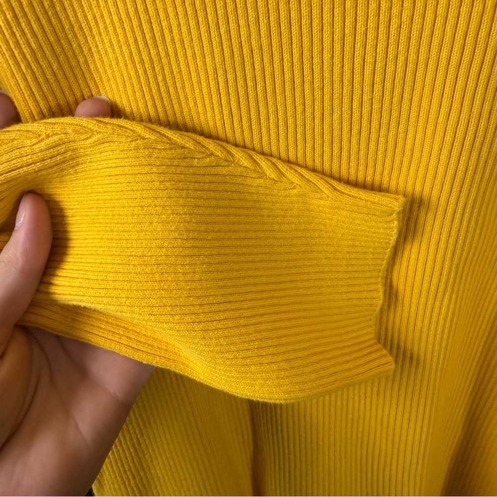 Lauren Ralph Lauren Women’s Yellow Long Sleeve Turtleneck Ribbed Sweater - Picture 4 of 5